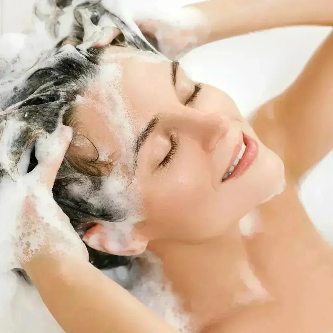 LEAVES Jojoba and Castor Oil Treatment Shampoo 500 ml LEAVES