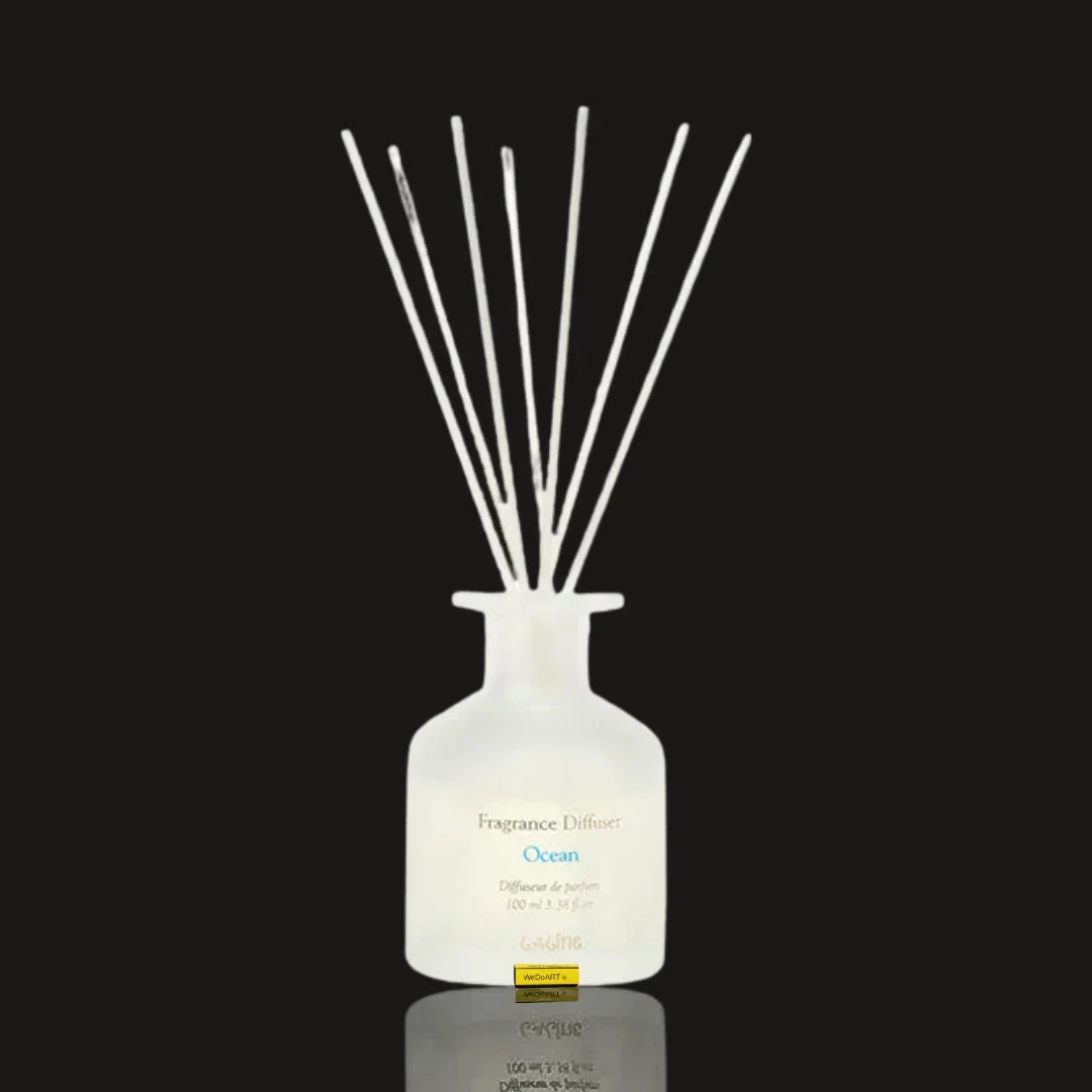 Laline Ocean reed diffuser 100 ml in a frosted white glass bottle with a bundle of white reeds