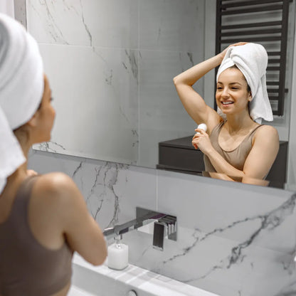 LOVLIS - Crystal Stone Roll-On Deodorant - Lavender Fragrance 90 ml LOVLIS