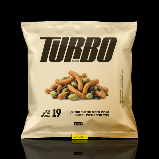 TURBO 19 g protein mix pouch front with edamame, pumpkin seeds and chickpea sticks, WEDOART-IL reflection