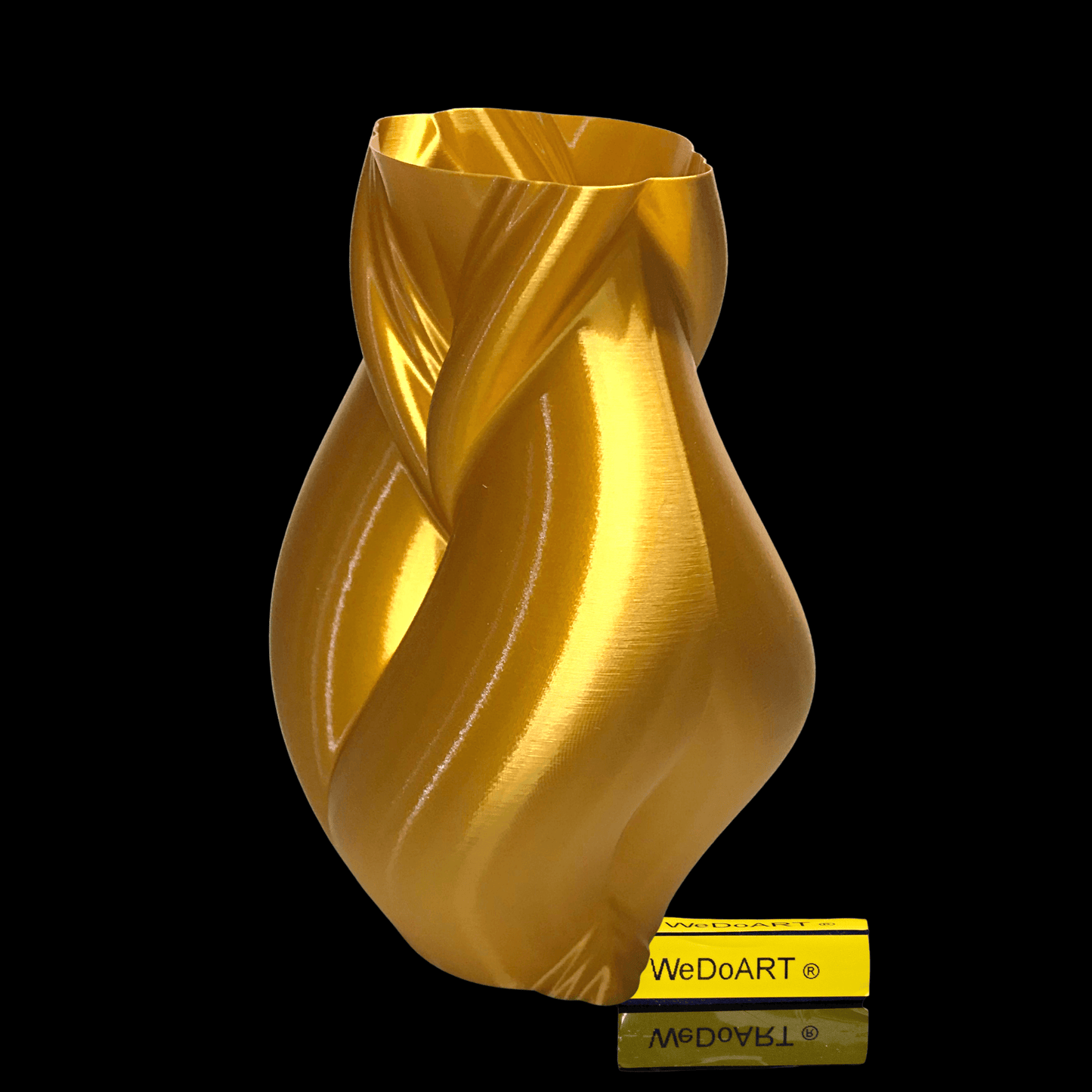 feminine Golden vase 3d print 17 cm tall - WEDOART-IL